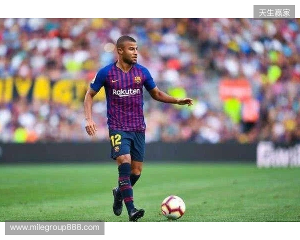 前教练:拉菲尼亚在攻防两端都能做贡献,他比登贝莱更全面