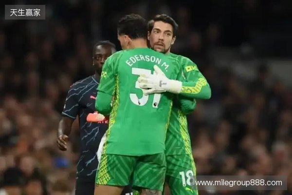 罗马诺:本托交易取消后,热那亚转而追求曼城门将奥尔特加 罗马诺:本托交易取消后,热那亚转而追求曼城门将奥尔特加