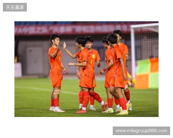半场-U16中国男足1-1塔吉克斯坦男足U16 袁博涵造点并操刀命中 半场-U16中国男足1-1塔吉克斯坦男足U16 袁博涵造点并操刀命中